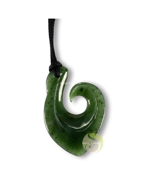 Pendentif hameçon maori jade vert pounamu Nouvelle-Zélande